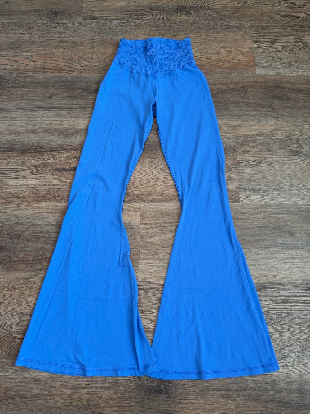 Offline by Aerie Real Me Super Flare Leggings Blue Smocked Waist Medium